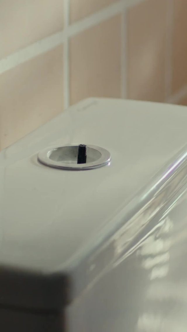 🔧✨ ¡Tenemos algo nuevo que enseñarte!En Cadena88 estrenamos uno de nuestros nuevos anuncios, y en él celebramos lo que realmente importa: estar cerca de ti, acompañarte en cada paso y ayudarte a hacerlo posible.🎥 Dale play y descubre por qué La Cooperativa es mucho más que una ferretería.#Cadena88 #HazloConCadena88 #ferreteríascercadeti #anuncio