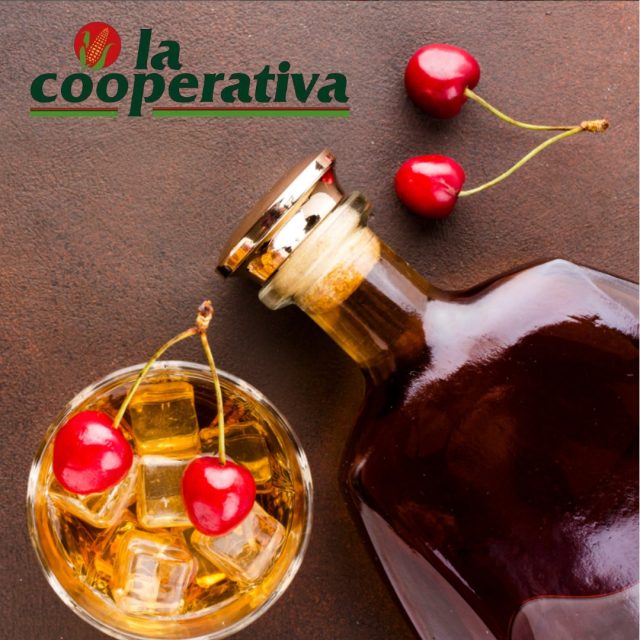 ¡La temporada de cerezas llega y estamos listos para disfrutarla! En nuestra tienda, encuentra anís especial en garrafas de 3 litros para crear el licor de cerezas perfecto. Con azúcar y canela, transforma tus sentidos. ¡Vive la mejor experiencia de cerezas! 🍒🎩✨
#temporadecerezas #licordecerezas #anisespecial #azucarycanela #experienciadecerezas